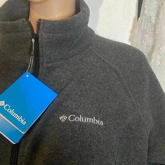 Columbia Full zip gray Sweater size 1X - Picture 10 of 16